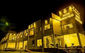 Hotel Amar Vilas & Resort